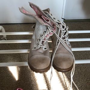 Roxy Women’s Combat Boots